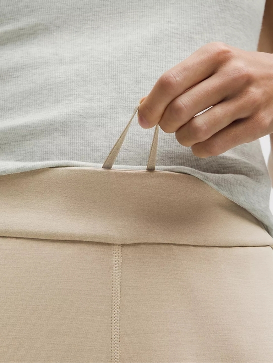 Lululemon Softstreme HR Straight Sz Large Leg 31" Inseam Pants Trousers $128 Ret - Picture 7 of 10